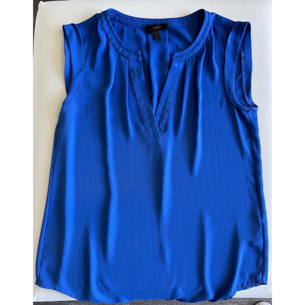 J Crew size 2 pleated sleeveless blouse